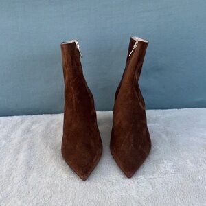 EUC Agl Brown Ankle Boots with Pointed Toe and Stiletto Heel Size 35.5 Suede